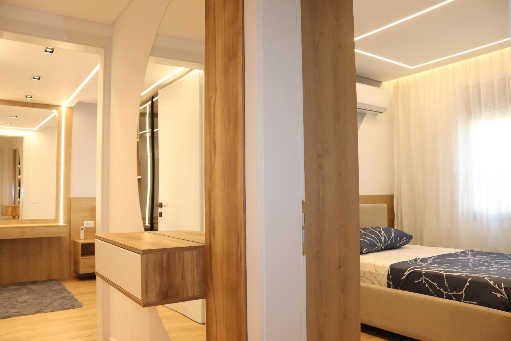 Soinn'S Apartament Тирана Екстериор снимка