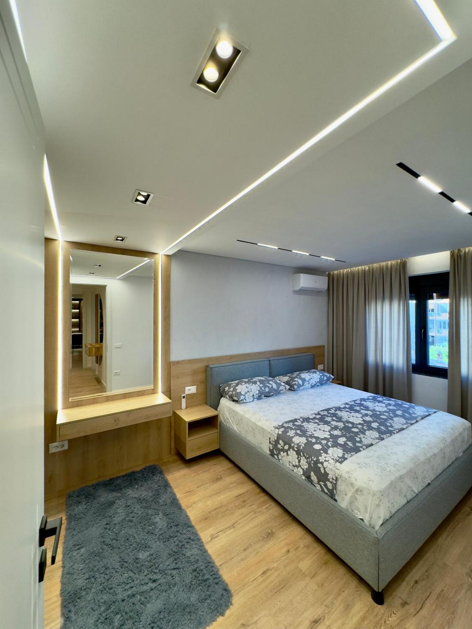 Soinn'S Apartament Тирана Екстериор снимка