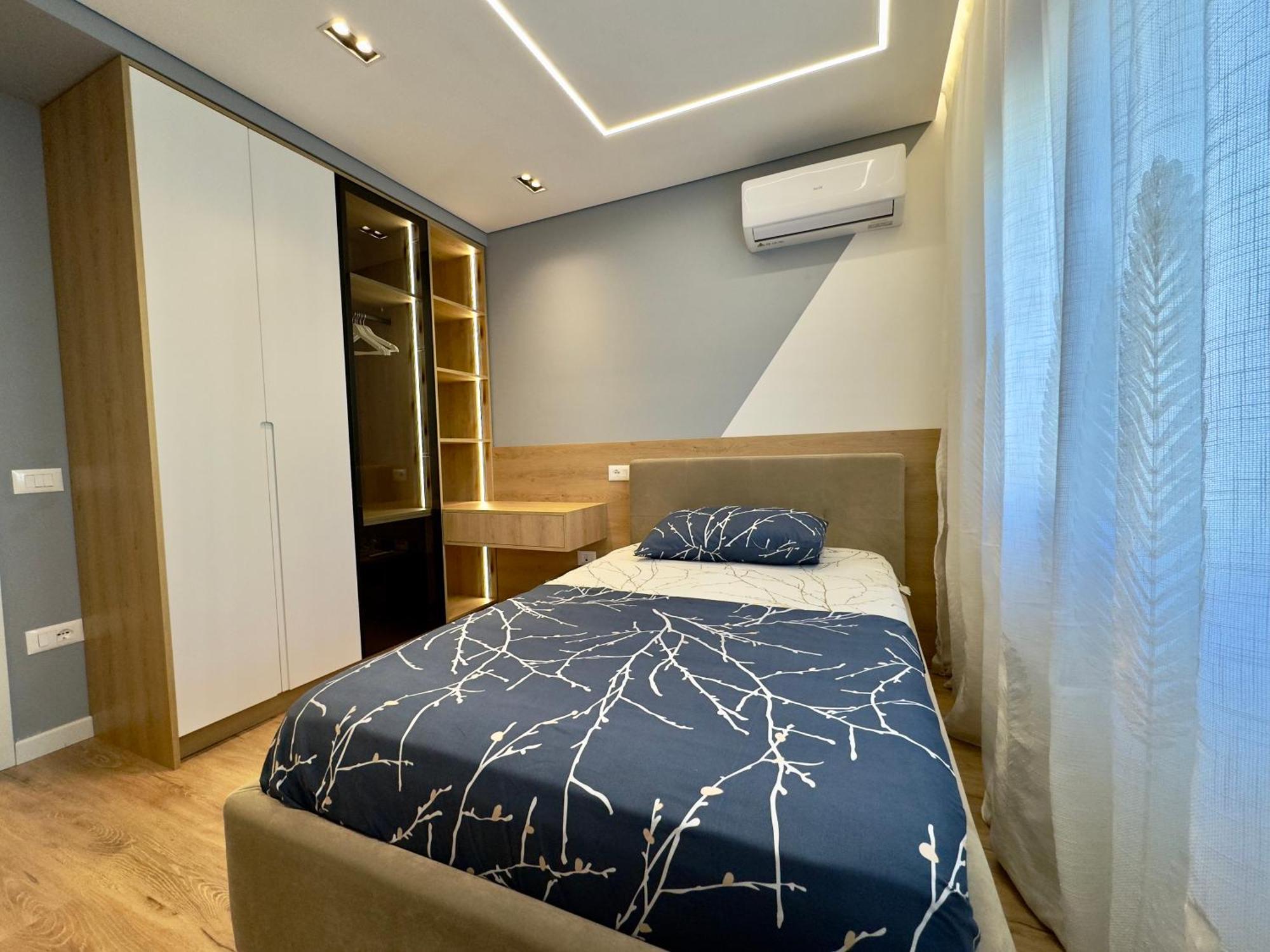 Soinn'S Apartament Тирана Екстериор снимка